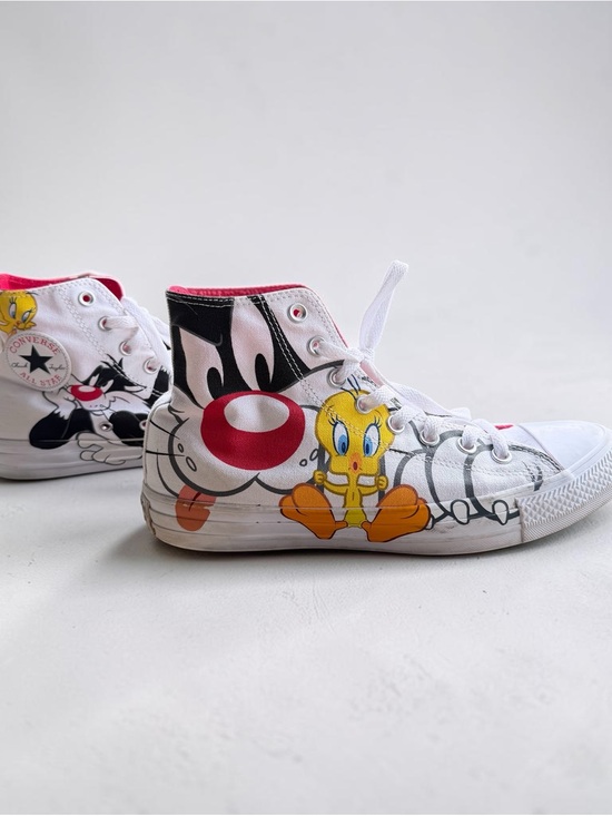Converse Shoes - Converse x Looney Tunes Chuck Taylor Sylvester & Tweety High Top Sneakers
